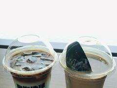 海洋之心-抱抱地球咖啡馆(国家海洋博物馆店)