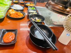 -肉甲韩国木炭烤肉(新壹街1店)