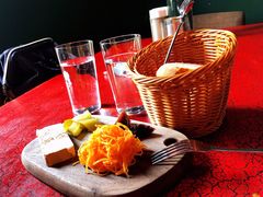 -羽深肉铺 Steak & Wine