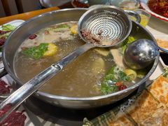-乡土黄·鲜牛肉火锅·小龙虾(兴业街店)