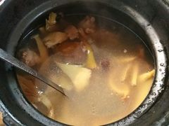 -民间瓦缸煨汤館(嵩山路店)