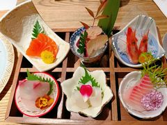 -本源食集 日式烧肉·炉端烧(东海缤纷店)