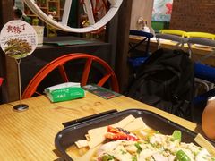 -小小河边鱼(天润城店)
