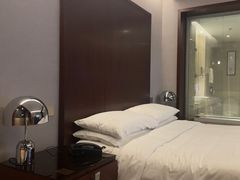 -上海龙之梦万丽酒店