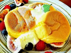 莓果奶油芝士舒芙蕾松饼-UPPER KITCHEN(延安路店)