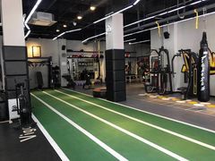 -Freedom Fitness私教健身俱乐部(徐虹北路店)