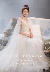 -艾米丽婚纱礼服