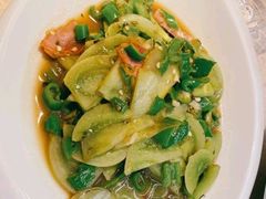 青番茄炒腊味-陈先进鱼馆·地道农家菜(萧山奥体店)