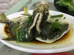 清蒸金鲳鱼-小辣妹川味海鲜加工店(第一市场椰风巷店)
