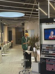 -PE SALON 