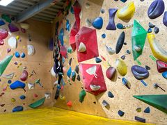 -问山MountQuest攀岩馆