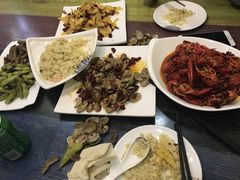 -扒虾小妹儿麻辣海鲜(宏图街店)