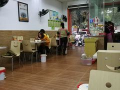大堂-东平传统鸡饭(德信华城店)