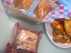 -Caidie Bakery采蝶轩(百越店)