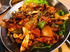 鱿鱼炒五花肉-富乐满韩国正宗炸鸡韩国料理(虹泉路店)