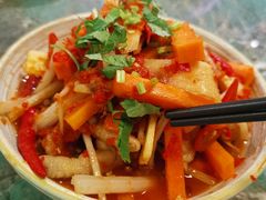 酸辣鸡脚-浩海火烧云傣家菜(京广店)