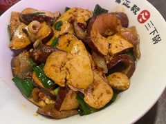 -富正毅三下锅·湘西韵味(天门山索道店)
