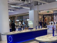 -优购镜仓(黄岛吾悦店)