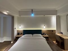 -墨客悦庭酒店(长沙麓谷涉外经济学院店)