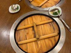 -万里闯关东铁锅炖菜馆(高新旗舰店)