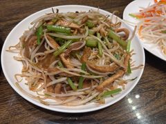 -泉畔人家·老济南经典鲁菜(大明湖店)
