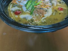 -山城外·非遗酸菜鱼(财富中心店)
