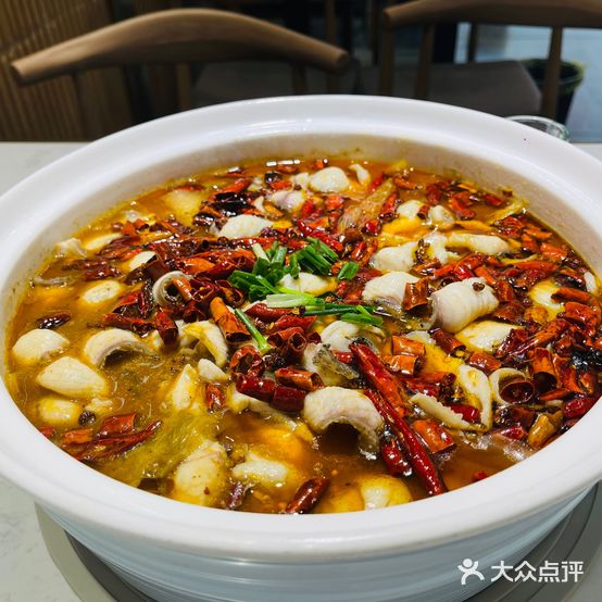 鱼香汇酸菜鱼(恒隆店)