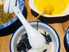 椰奶烧仙草-十六蒲(桂林路店)