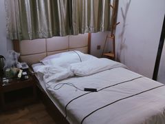 -鑫雅居公寓(广州南站地铁站店)