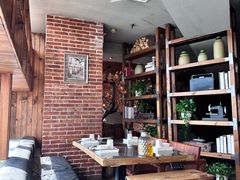 -牛德亨臻牛潮汕火锅(万邦时代店)
