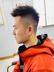 -镁连社·美联社