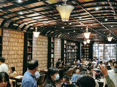 -钟书阁(松江泰晤士小镇店)