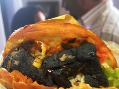 自黑豆腐荚膜-自黑豆夫·臭豆腐夹馍(四海唐人街店)