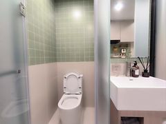 -东方体育中心(地铁站)