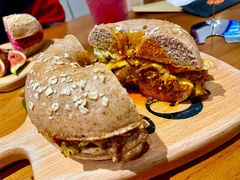 -Catch Bagel(芳草地店)