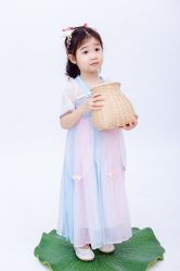 -小熊维尼高端儿童摄影(南山信和店)