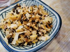 炒肉浇头-朱洪元苏式面馆(绿宝广场店)