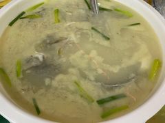 杂鱼豆腐汤-明记海鲜美食老字号(明记总店)