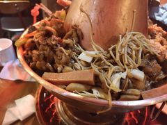 -炉小二铜锅牛蛙•川湘菜(三里屯店)