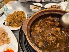 -胡须佬鸡煲四季火锅店(石厦西村直营店)