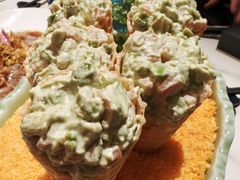 三文鱼牛油果手卷-荟廷·晶萃(陆家嘴尚悦湾店)