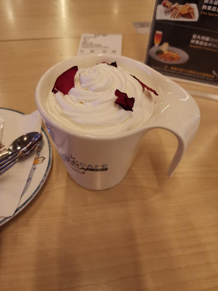 花漾咖啡(首都国际机场六号店)-"一大早起来到机场,办完手续,想找个地