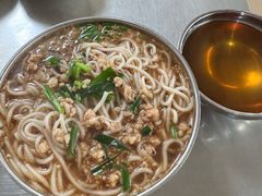 -正宗杨记普洱酸醋米线(总店)