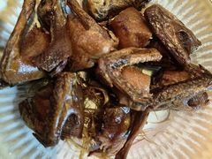 脆皮花椒烤乳鸽-听香·678茶铺(猛追湾店)