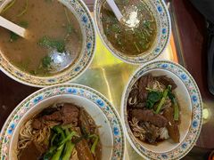 -金杨拉面王小吃面馆·牛三宝面·红烧牛肉粉