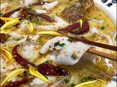 -渔语鱼新川菜Bistro(万象天地店)