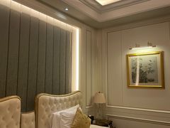 -湖北文旅洪宾红莲湖酒店