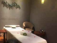 -金色春天.美颜康体纯正SPA(黄泥磅店)
