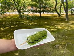 抹茶小丸子-豆政(金閣寺境内売店)
