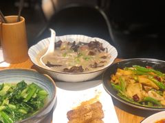 -十三式重庆江湖菜(金茂览秀城店)